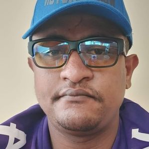 Meet your Posher, Ambaya